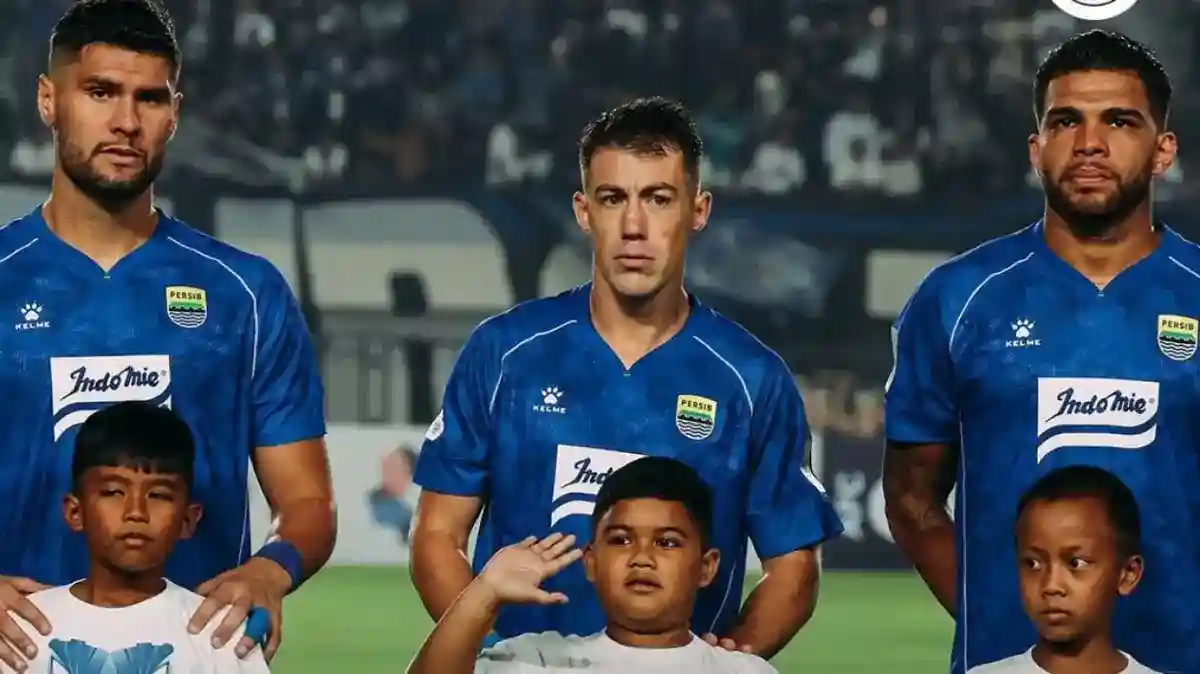 Persib Cari Kebangkitan Saat Menghadapi Garudayaksa FC di Pakansari