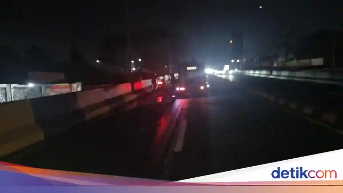 Tumpahan Oli Picu Kecelakaan Beruntun di Flyover Gaplek