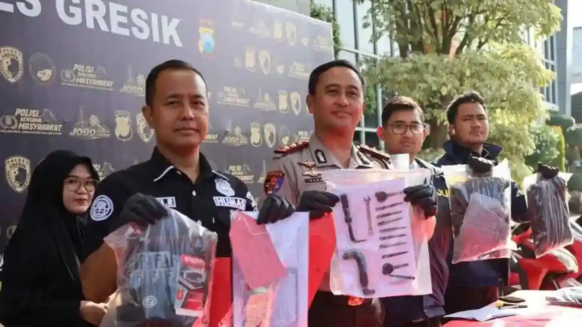 Polisi Gresik Amankan 11 Orang dalam Pengungkapan Pencurian Motor Antarkecamatan