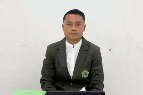 Di Tengah Kesibukan Membela Persib, Dedi Kusnandar Menyiapkan Masa Depan Lewat Pendidikan